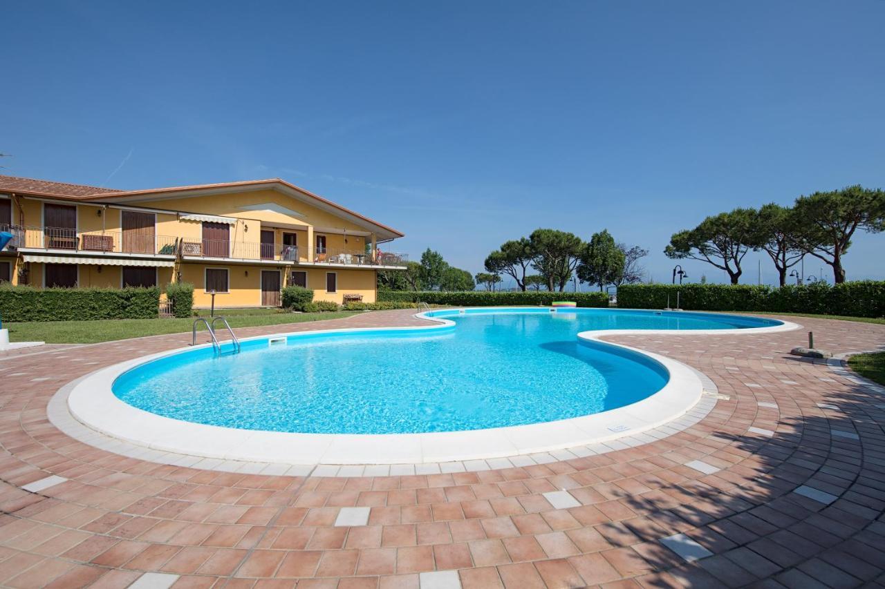 I Mosaici Apartments By Wonderful Italy 西尔米奥奈 外观 照片